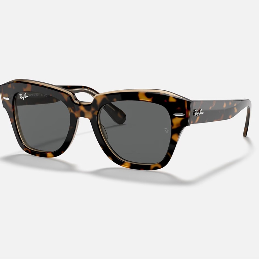 Ray-Ban Wayfarer State Street Tortoiseshell Sunglasses - Dark Gray Lenses